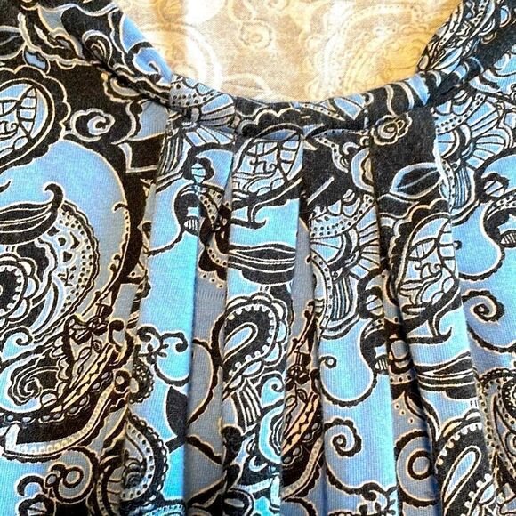 Jones New York Sport blue and black print front gather 3/4 sleeve top Large - Picture 2 of 7